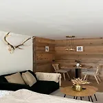 Appartement In Seefeld Near Slopes